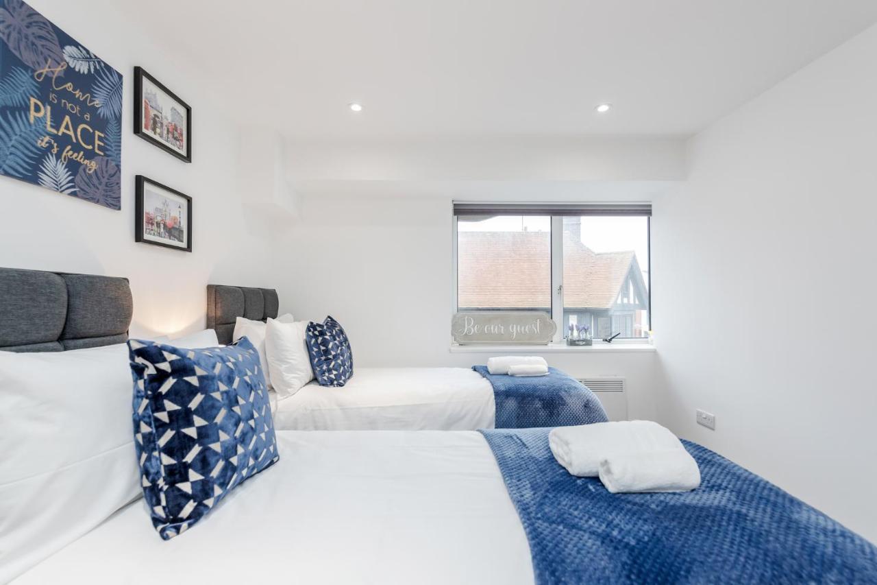 Watford Town Centre, Serviced One Bed Flat With Choice Of King Or Twin Beds, Sleeps Up To 4 Sharing, Free Wifi And Free Movies Londres Extérieur photo