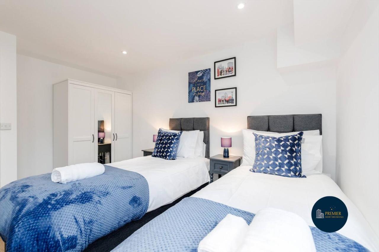 Watford Town Centre, Serviced One Bed Flat With Choice Of King Or Twin Beds, Sleeps Up To 4 Sharing, Free Wifi And Free Movies Londres Extérieur photo